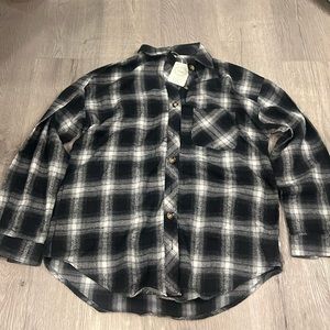 💖A flannel long sleeve size medium top